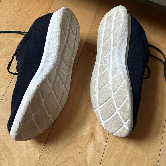 Merino Wool Sneakers, Wide - Picture 4 of 5